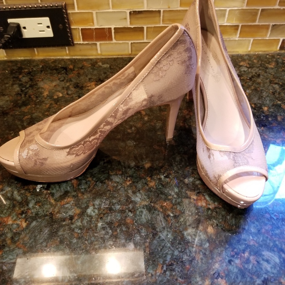 Elie Tahari Heels